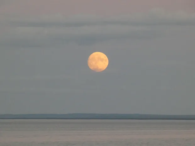 Full moon, Gichi Gami (Lake Superior)